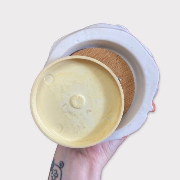 Vintage | Couple Dancing Statue - Picture 3 of 4